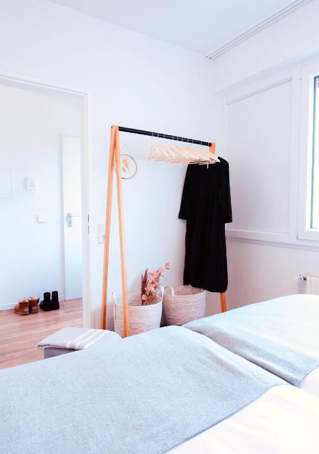 Apartment Mit Balkon - Netflix - Nahe Messe Duesseldorf Krefeld Luaran gambar