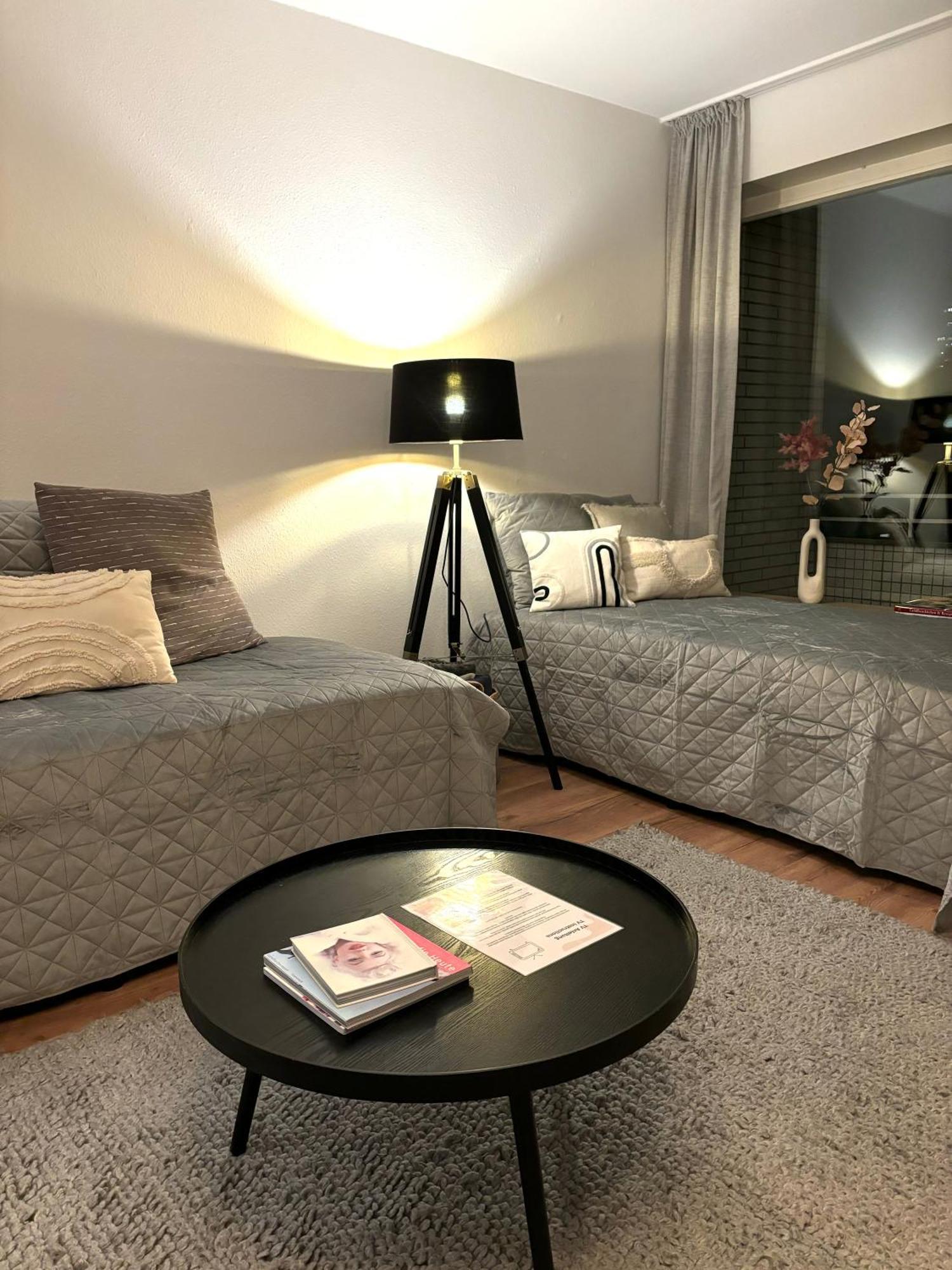Apartment Mit Balkon - Netflix - Nahe Messe Duesseldorf Krefeld Luaran gambar